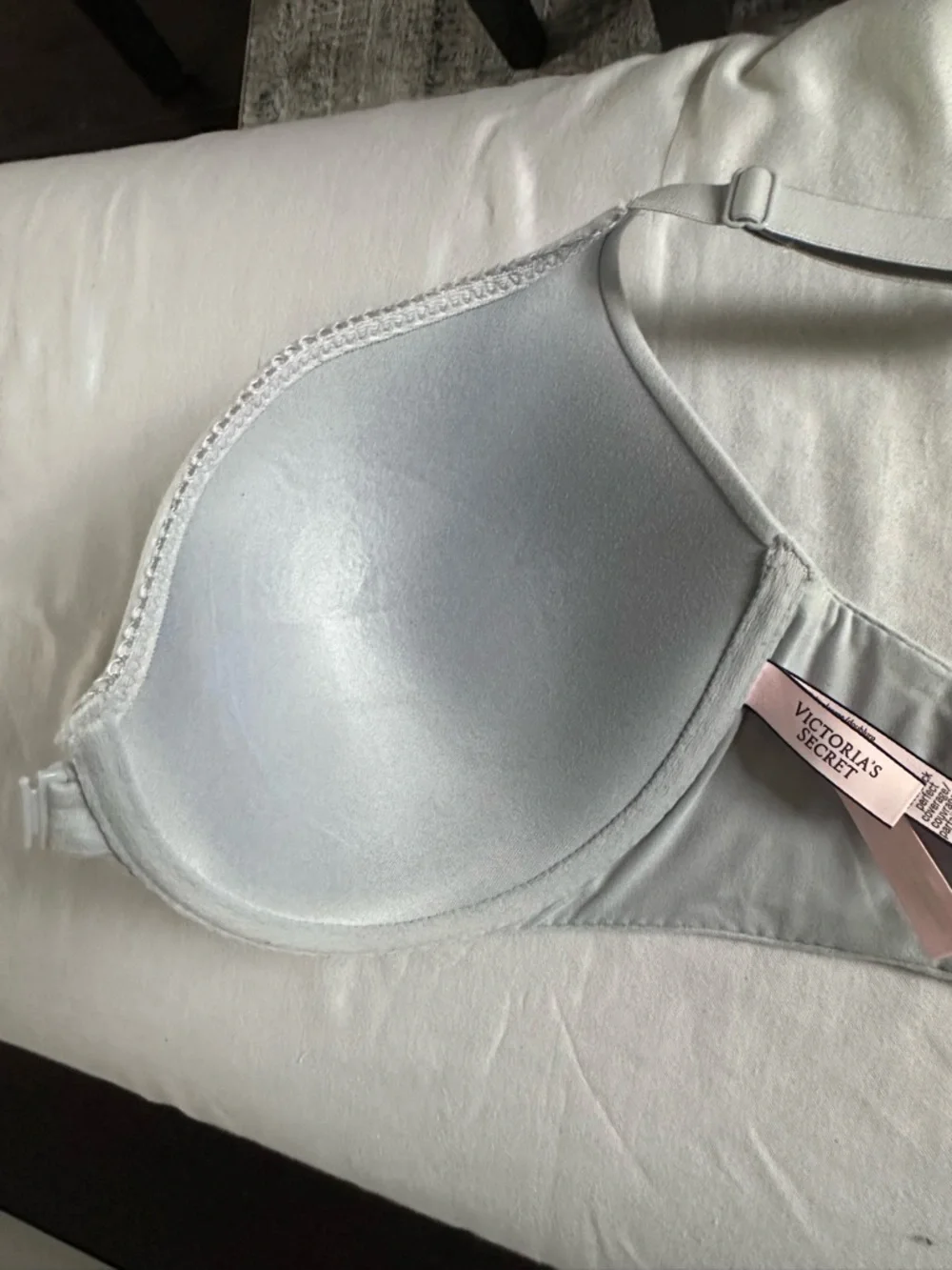Victoria's Secret Blue Perfect‎ Coverage Racerback Bra 34DDD White Lace Back Bra